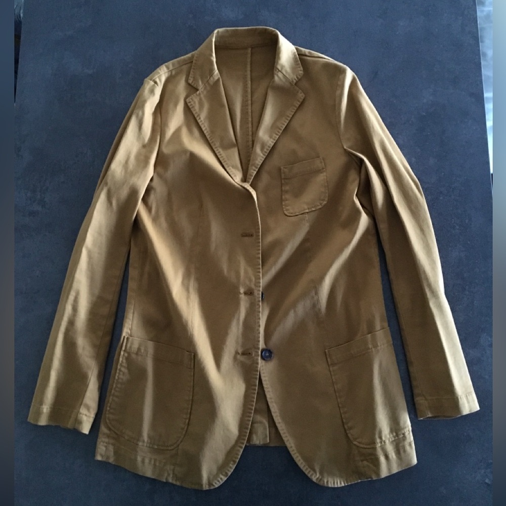 Brown/Tan woman’s blazer